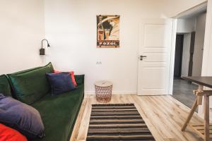 Bearsleys Knights Apartments