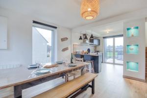 Maisons de vacances Le Galion - Maison avec terrasses proche plage : photos des chambres