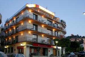 Apartamentos El Sol II - 3hvězdičkové hotely ve městě Tossa de Mar