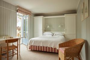 Hotels Le Grand Hotel des Bains & Spa - Bretagne : Chambre Double Supérieure - Vue sur Parc et Mer