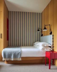 Hotels Le Grand Hotel des Bains & Spa - Bretagne : Petite Chambre Double