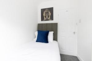 Cleveland House Fast Wifi & Free Parking