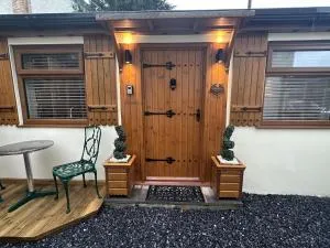 Picton Cottage Studio - A beautiful newly refurbished annexe with handmade features - Llandowror