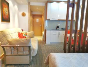 Premia Apartments Konaci