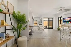 3BR home with cozy interior design - Marsden