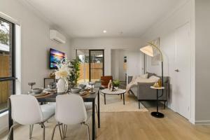 Cozy 2BR brandnew home at Brown Plains