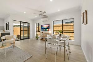 Dual key 5BR Family home with stunning interior