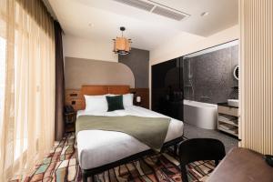 Standard Queen Room room in Hotel GIN Budapest