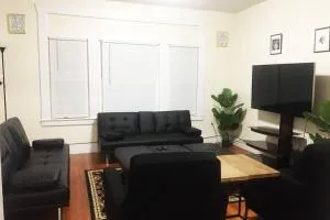 Comfy 4 Bed 1 Bath with Wi-fi in College Area - ويست سبرينغفيلد