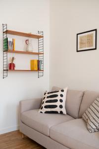 Realkasa Gallery Blue Suite