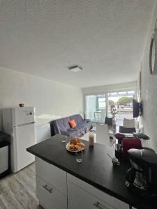 La Fleur de Roseau 200m de la plage 300 m des Commerces