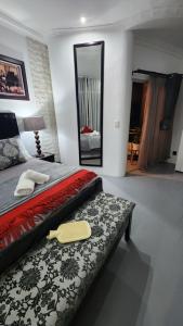 The Penthouse, Pub Lounge and Porch on the Palace, Bloubergstrand