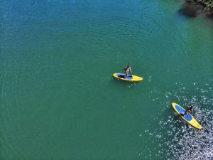 Cabaña con jacuzzi y acceso al embalse Portum III