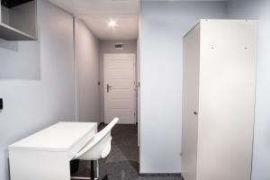 Prywatny pokój z prywatną łazienką - Senatorska 36