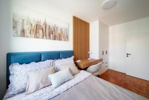 Modern Living Apt - City Center Elegance - FREE PARKING