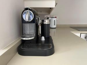 Gardens Apartment Stunning Mountain Views