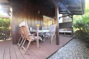 Ferienwohnungen Alter Bahnhof mit Terrasse und Garten OFC 06