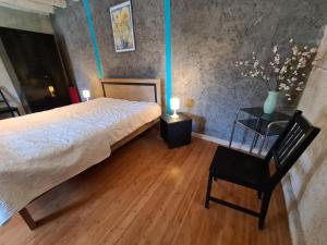 Maisons de vacances Gite Le Menoux, 3 pieces, 5 personnes - FR-1-591-193 : photos des chambres