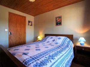 Gîte confortable en hameau calme près du Puy en Velay – 2 chambres, équipement bébé, terrain fermé - FR-1-582-141