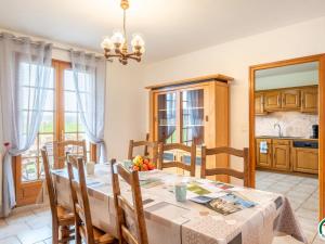 Gîte Ernemont-Boutavent, 5 pièces, 7 personnes - FR-1-526-28