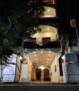 Unpack Hostel