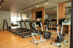 Apartamento novo e completo há 500m da praia Ponta Verde!