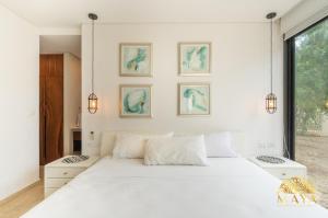 Panoramic 108C Lux 1BR Large Condo in La Veleta