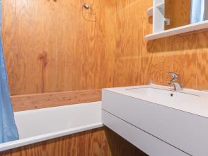 Appartement lumineux au cœur de la station avec balcon - FR-1-181-2504