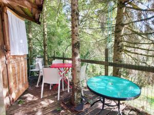B&B / Chambres d'hotes Guestroom Saint-Thomas-de-Courceriers, 1 piece, 5 personnes - FR-1-600-214 : photos des chambres