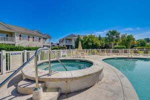 Legends Golf Condo about 10 Mi to Myrtle Beach Access!