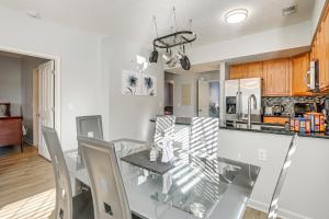 Legends Golf Condo about 10 Mi to Myrtle Beach Access!