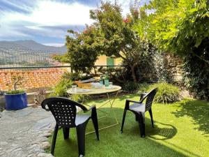 Maisons de vacances Maison charmante a Collioure, a 200m de la plage, avec jardin et proche des commerces! - FR-1-309-368 : photos des chambres