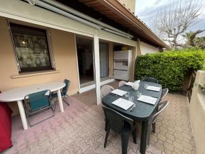 Appartement 2 pièces accès direct plage, animaux acceptés, parking - FR-1-387-193
