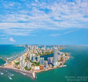 Habitación para 3 a una cuadra de la playa y bahía