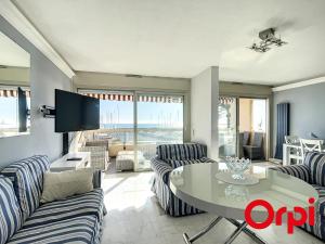 Superbe 2 pièces avec clim, parking et Wifi - FR-1-647-22