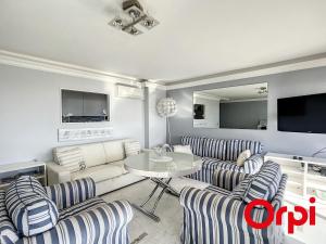 Superbe 2 pièces avec clim, parking et Wifi - FR-1-647-22