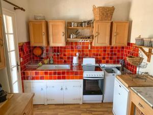 Charmante villa avec piscine à débordement aux Issambres - FR-1-768-44