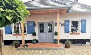 Landliebe, Ferienhaus, 3 Schlafzimmer mit Sauna und Outdoor Whirlpool - 诺伊豪森