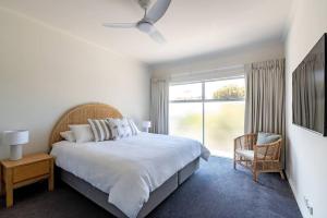 The Deck ~ Goolwa. River and Beach - Pet friendly