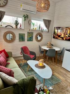 15 min från Ullared! Ny stuga med hög standard!