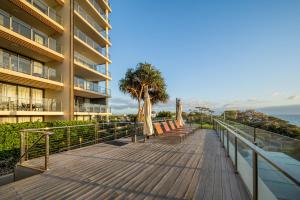 Oaks Redcliffe Mon Komo Suites