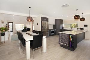 95 Palm Drive Mooloolaba