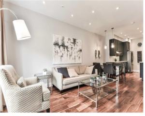 Immaculate Executive Townhouse 3Br&3Ba at Lawrence Park