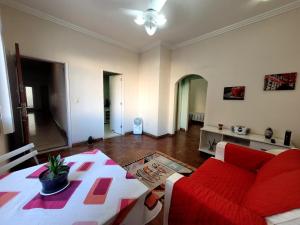 Real Apartments 228 - Copacabana excelente 2 quartos + 2 banheiros