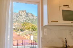 Georginas Meteora Loft Apartment