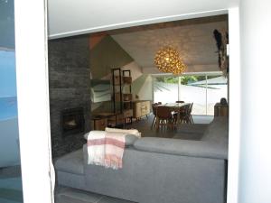 Maisons de vacances Charmante maison renovee en lisiere de foret, 600m de la plage, 2 jardins clos, confort moderne - FR-1-323-371 : photos des chambres