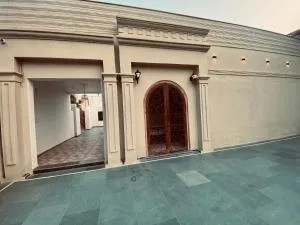 Solitaire Gardens Near Airport - Kānpur