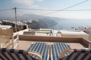 Studio with Caldera View