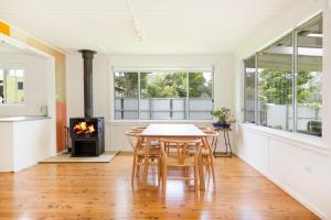 Jacks Culburra - Absolute Waterfront with Fireplace
