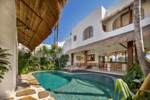 Casa Bunga Raya - 4hvězdičkové hotely ve městě Kerobokan